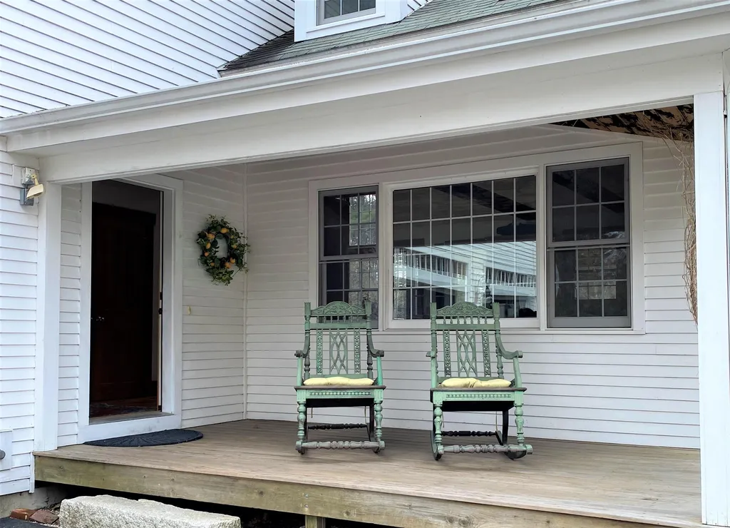 73 Main Street Hopkinton NH 03229