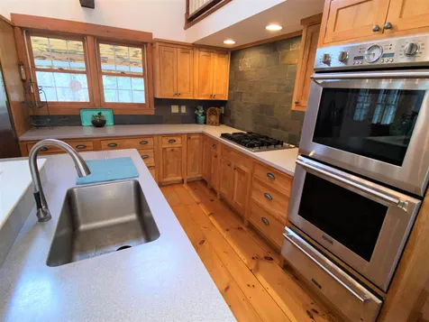 73 Main Street Hopkinton NH 03229