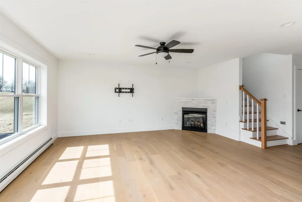 6851 Spear Street Charlotte VT 05445