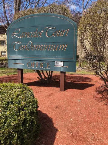 2 Lancelot Court Salem NH 03079