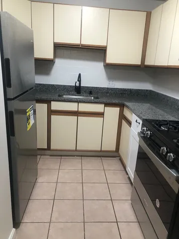 2 Lancelot Court Salem NH 03079