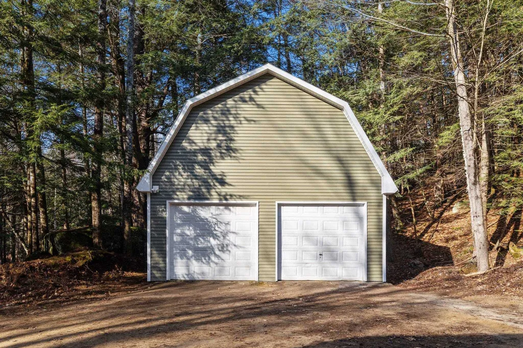 385 Brookwood Park Road Bristol NH 03222