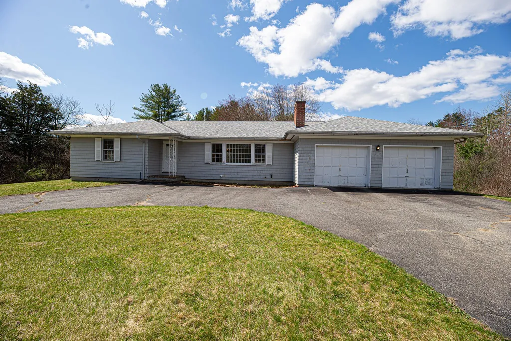 18 Curtis Road Hampton Falls NH 03844