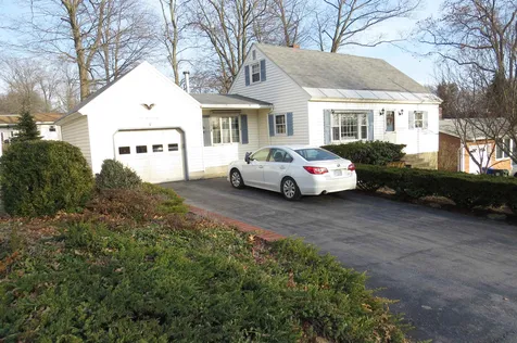 328 S. Hall Street Manchester NH 03103