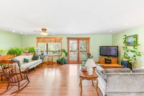 10 Wallys Way Newport NH 03773