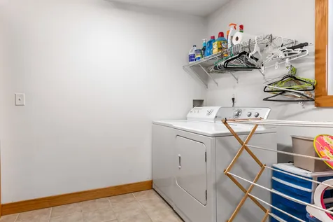 10 Wallys Way Newport NH 03773