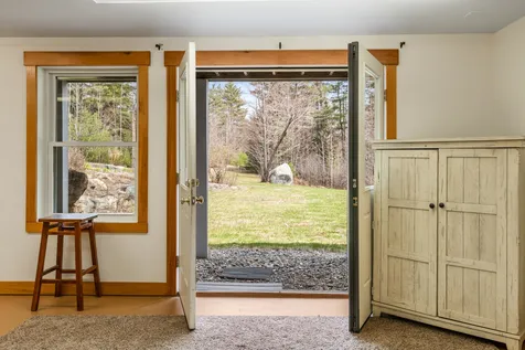 10 Wallys Way Newport NH 03773
