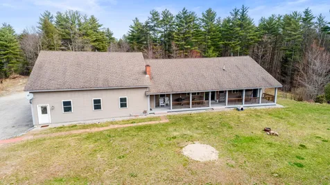 10 Wallys Way Newport NH 03773
