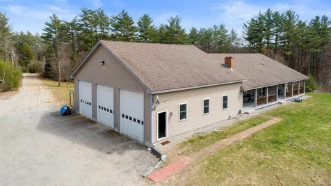 10 Wallys Way Newport NH 03773