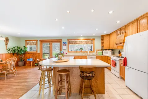 10 Wallys Way Newport NH 03773