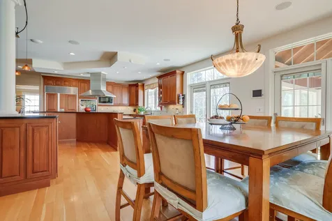 6 Mcnichol Lane Bow NH 03304