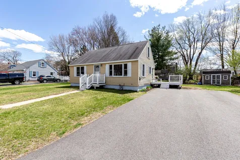 7 Beausite Drive Nashua NH 03060