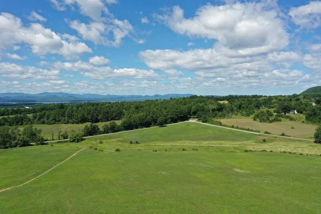100 Parkview Place Charlotte VT 05445