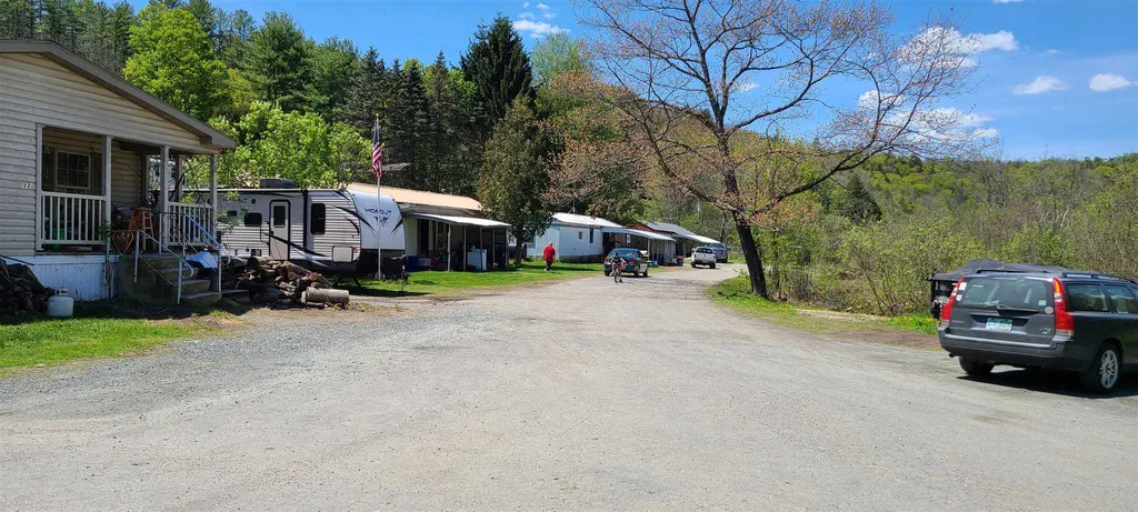 1 Davis Road Hartland VT 05048