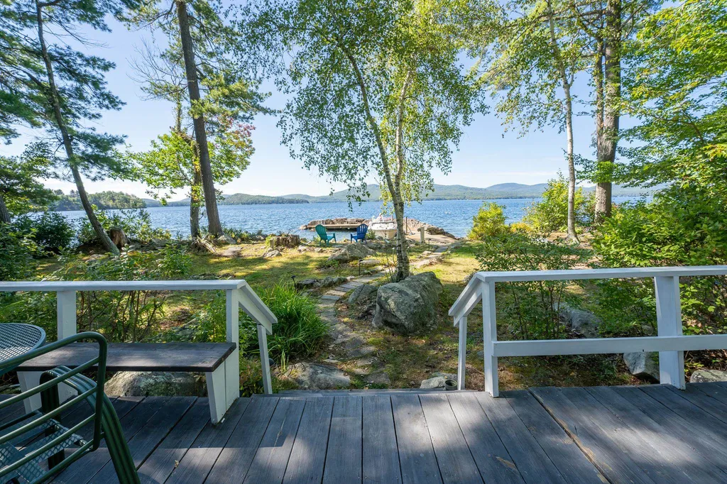 46 Big Barndoor Island Alton NH 03809
