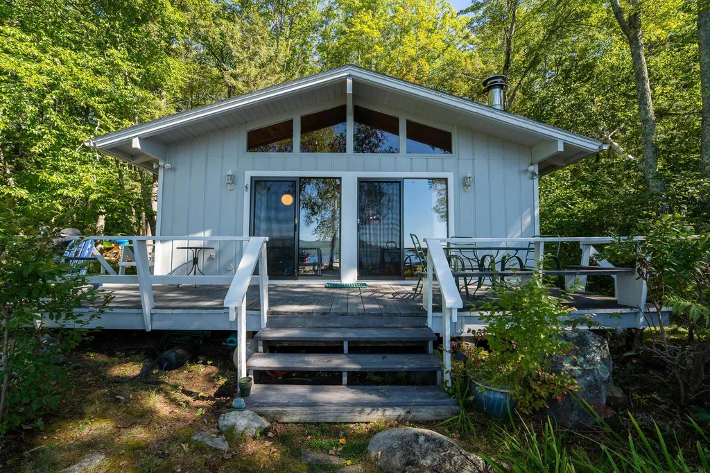 46 Big Barndoor Island Alton NH 03809