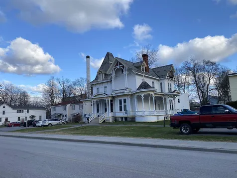 324-326 Pleasant Street Bennington VT 05201