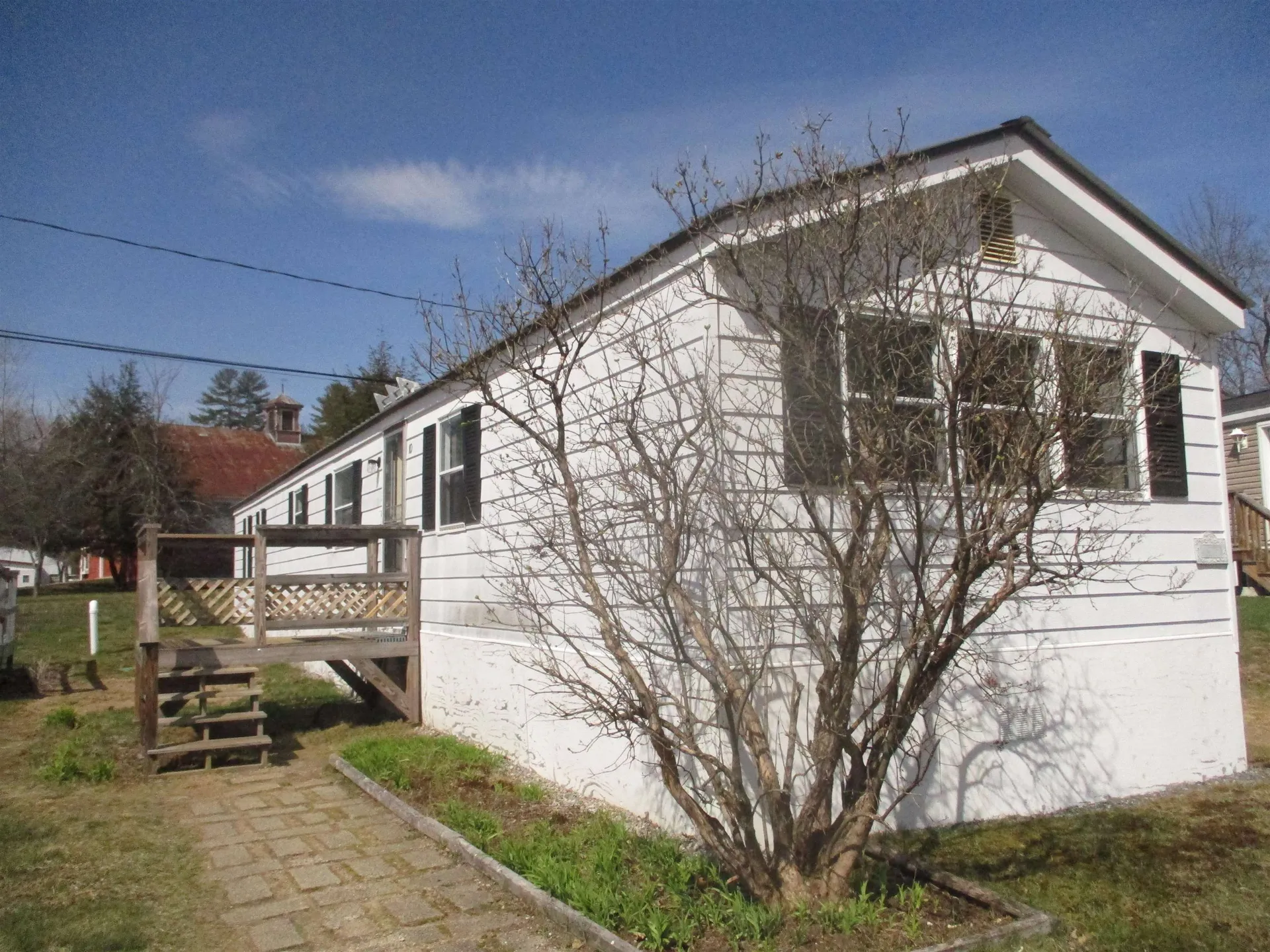 10 Mayhew Road Campton NH 03223