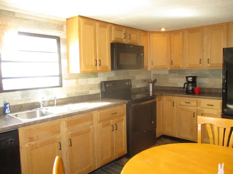 10 Mayhew Road Campton NH 03223
