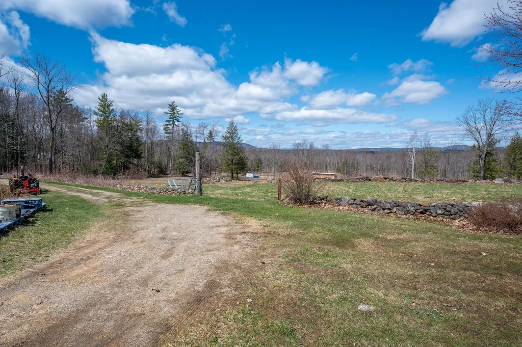 311 Stockbridge Corner Road Alton NH 03809