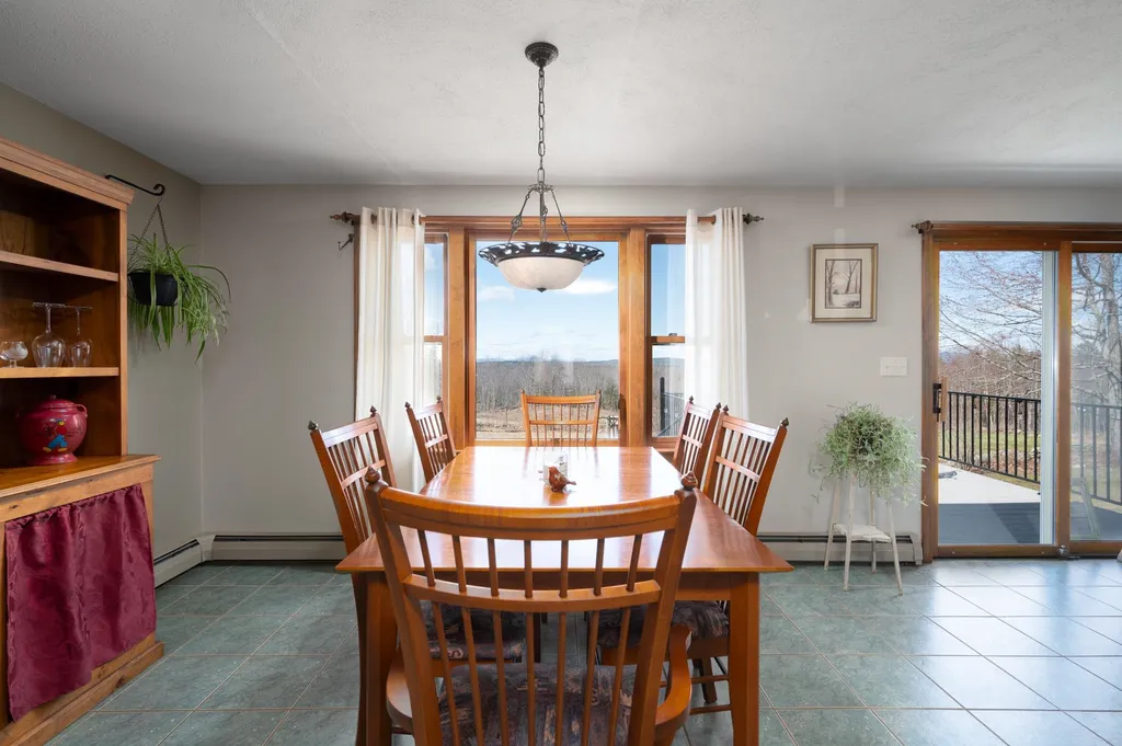 311 Stockbridge Corner Road Alton NH 03809