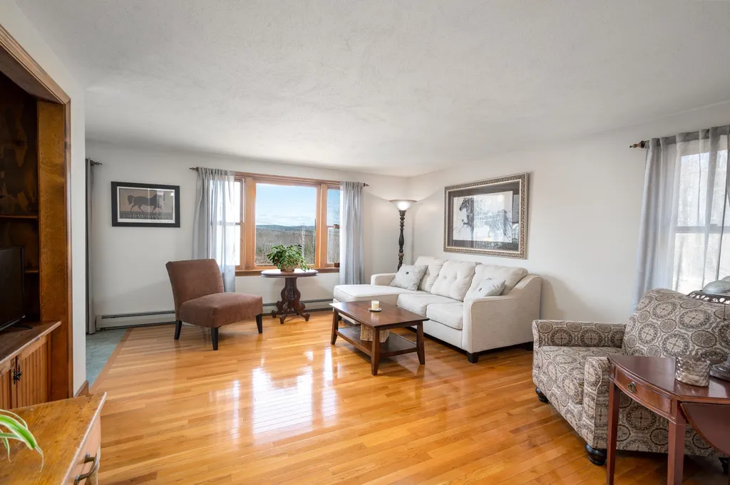 311 Stockbridge Corner Road Alton NH 03809