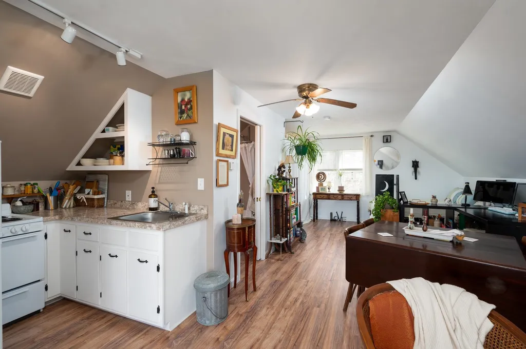 311 Stockbridge Corner Road Alton NH 03809