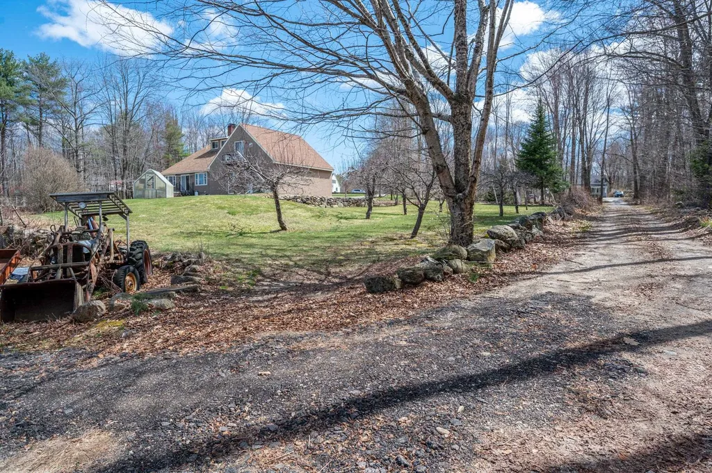 311 Stockbridge Corner Road Alton NH 03809