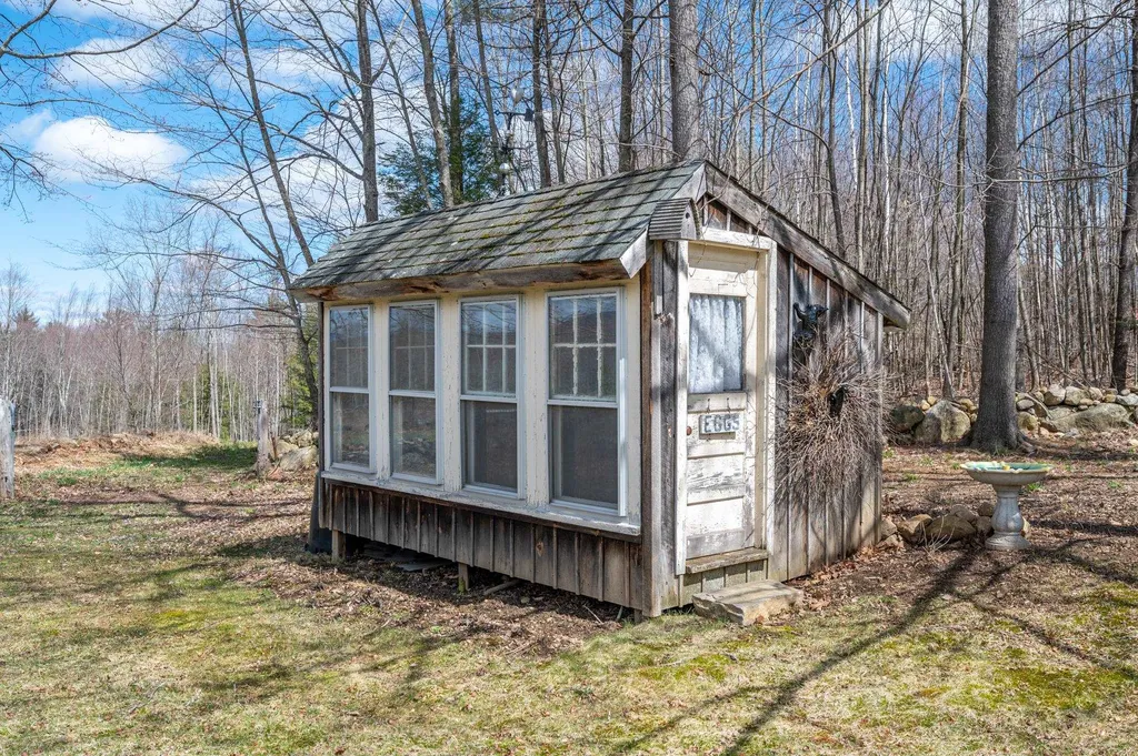 311 Stockbridge Corner Road Alton NH 03809