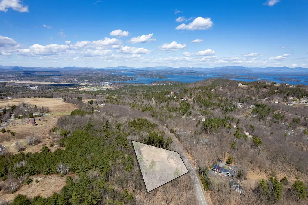 509 Cherry Valley Road Gilford NH 03249