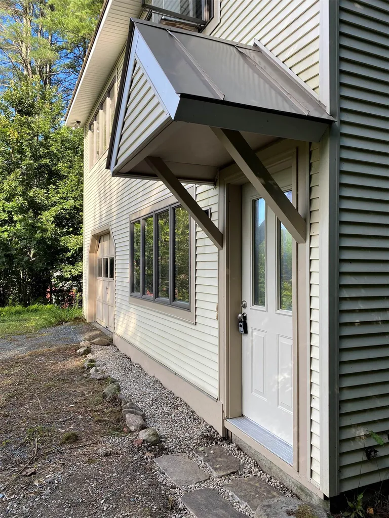 224 Chester Arthur Road Hartford VT 05059
