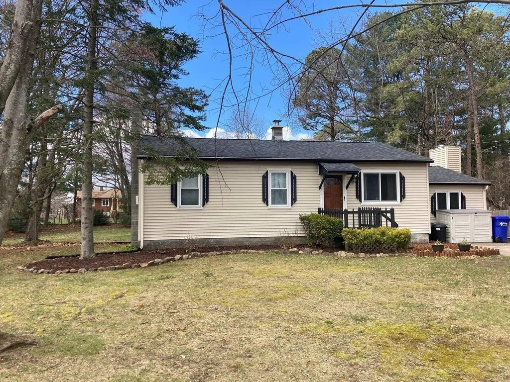 204 Greenwood Drive Colchester VT 05446