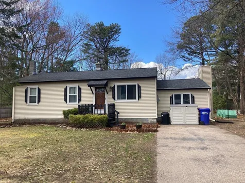204 Greenwood Drive Colchester VT 05446