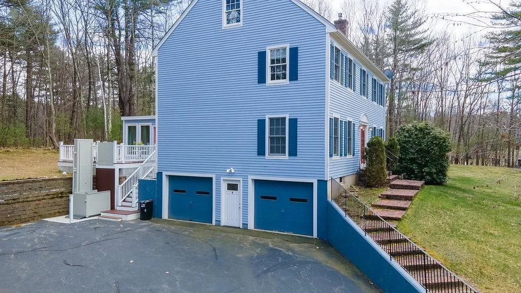 4 Governor Powell Drive Hampton Falls NH 03844