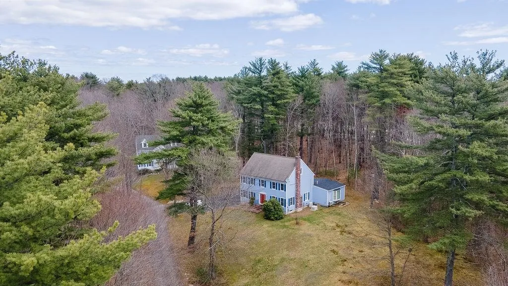 4 Governor Powell Drive Hampton Falls NH 03844
