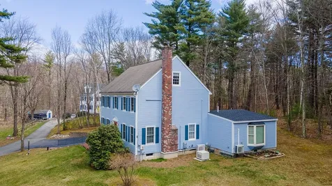 4 Governor Powell Drive Hampton Falls NH 03844