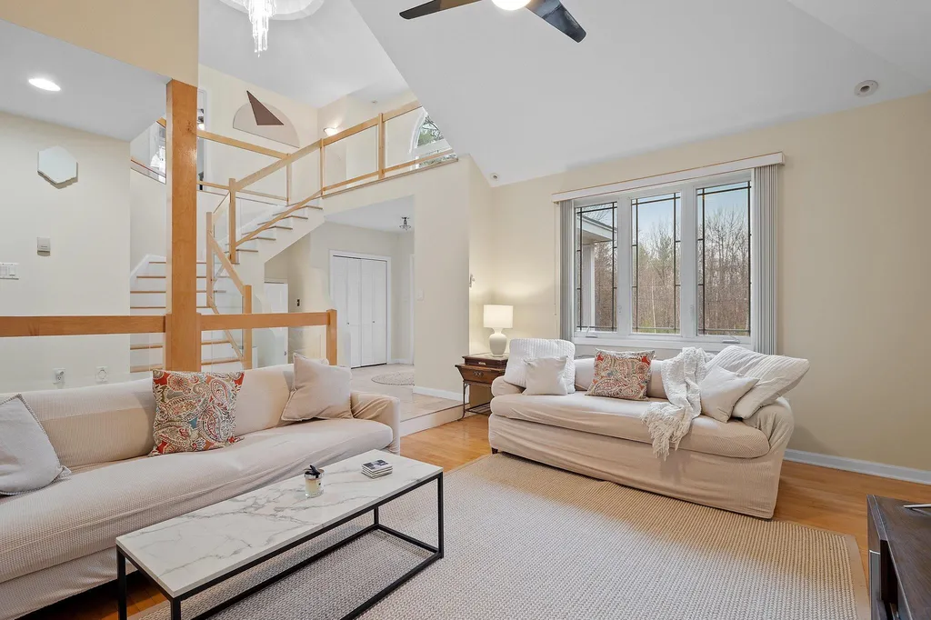 8 Frances Drive Deerfield NH 03037