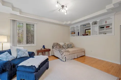 8 Frances Drive Deerfield NH 03037