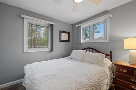 8 Frances Drive Deerfield NH 03037