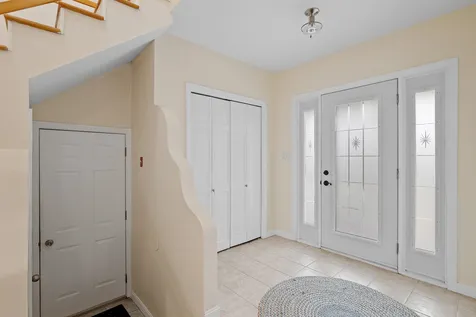 8 Frances Drive Deerfield NH 03037