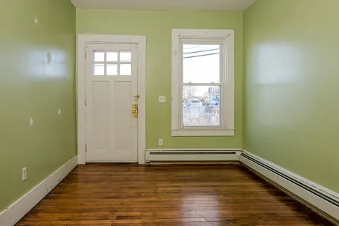6-8 Elm Street Newmarket NH 03857