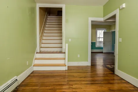 6-8 Elm Street Newmarket NH 03857