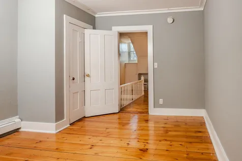 6-8 Elm Street Newmarket NH 03857