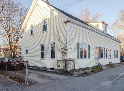 6-8 Elm Street Newmarket NH 03857