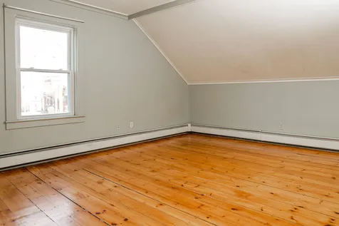 6-8 Elm Street Newmarket NH 03857
