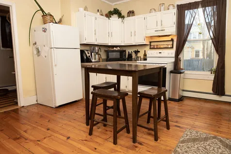 6-8 Elm Street Newmarket NH 03857