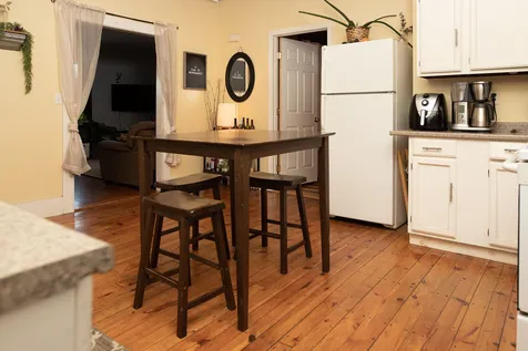 6-8 Elm Street Newmarket NH 03857