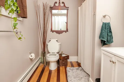 6-8 Elm Street Newmarket NH 03857