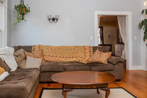6-8 Elm Street Newmarket NH 03857
