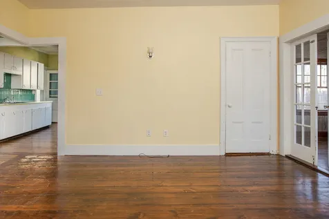 6-8 Elm Street Newmarket NH 03857